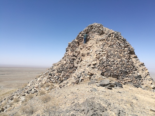 阿克塞青石沟烽燧 现场调查测年取样