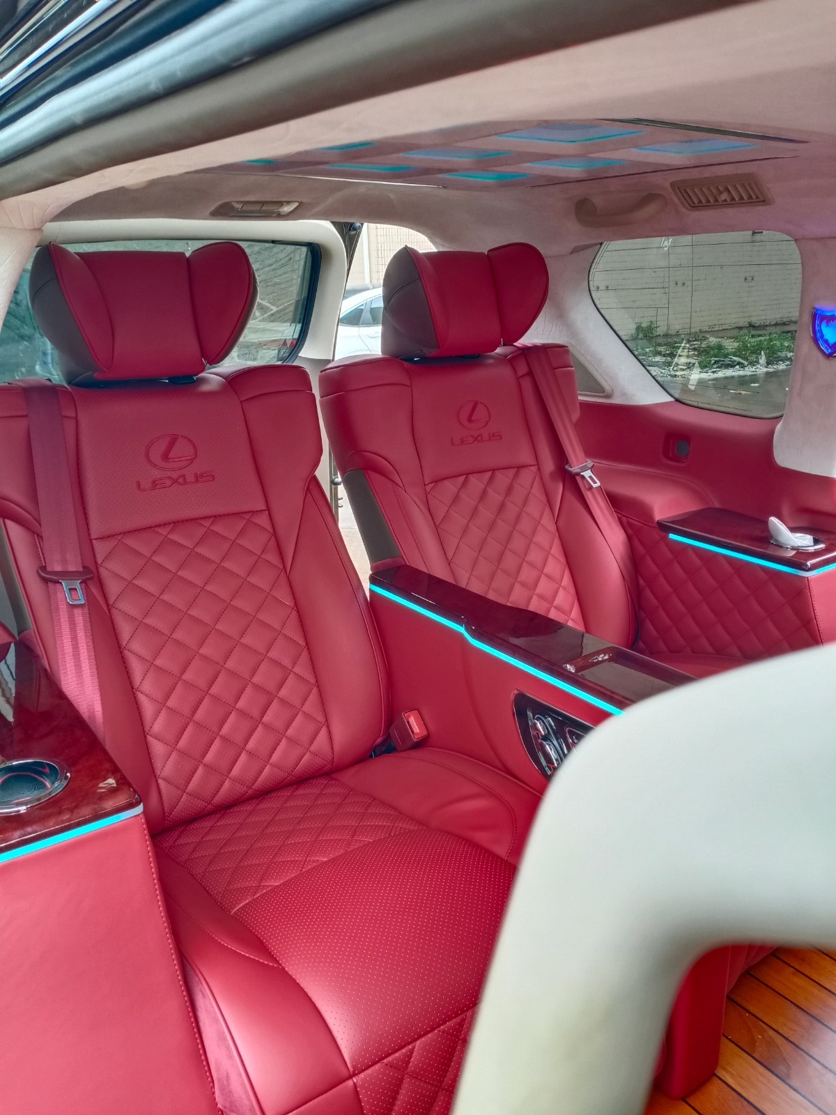 雷克萨斯gx改装航空座椅内饰_凤凰网汽车_凤凰网