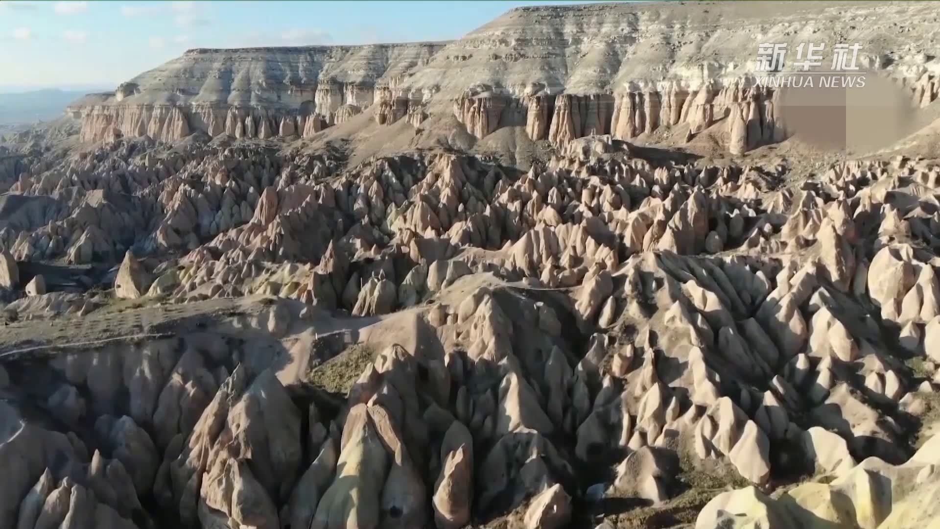 这里的地貌如同月球表面！走进土耳其卡帕多奇亚