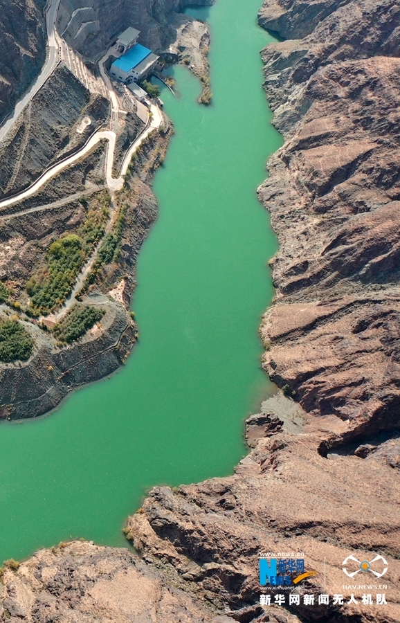 甘肃肃南：黑河如碧带