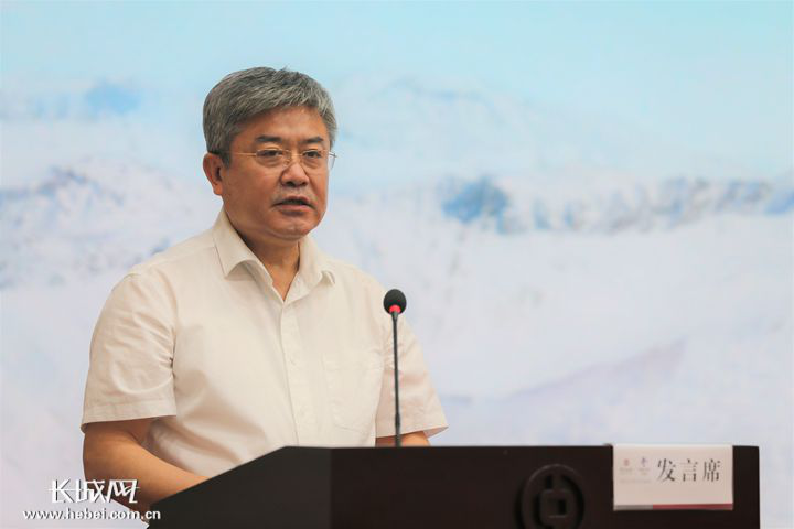 中国银行河北省分行行长冷杰发言.王冠 摄