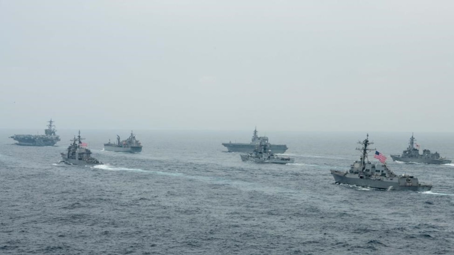 “马拉巴尔”-2021第二阶段军事演习参演兵力组成海上编队。