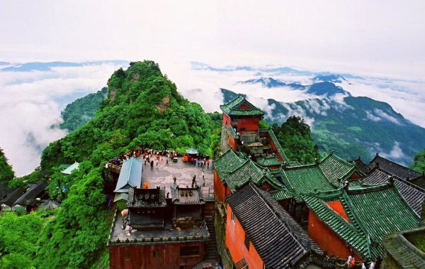 这种武当金顶祈福、休闲的方式 爱了！