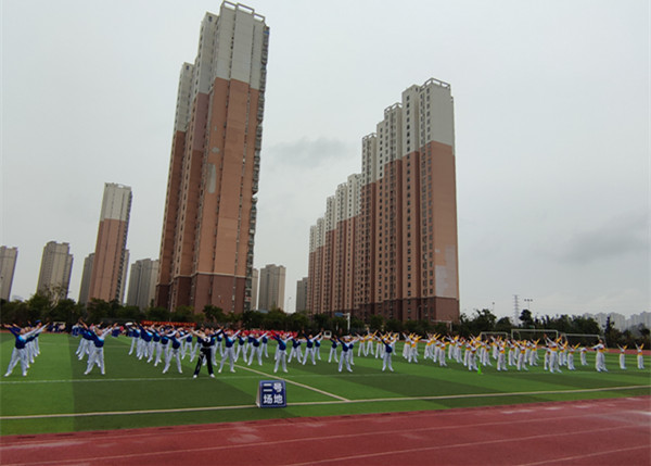合肥市天水路小学在新站高新区中小学生广播操比赛中获佳绩
