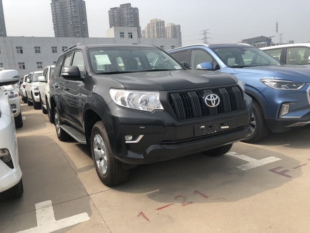 19款丰田霸道2800柴油现车实拍分期