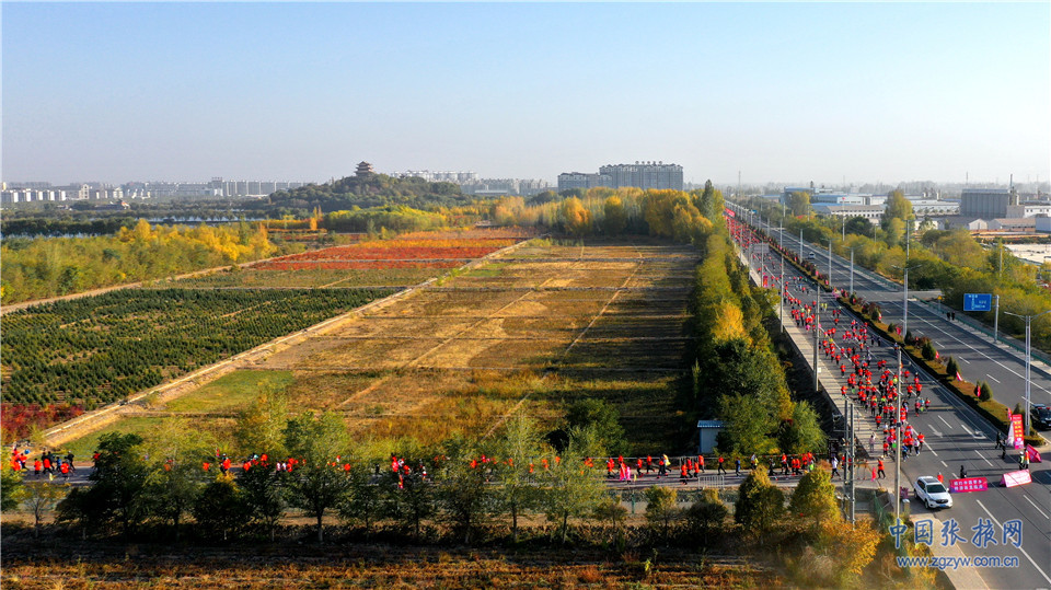 数千名运动爱好者张掖临泽热力开跑 齐享体育盛事