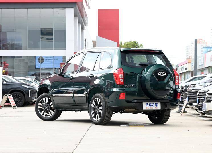 09 外观方面,新车保持了瑞虎3经典的外观设计,但从外观来看,配置上并