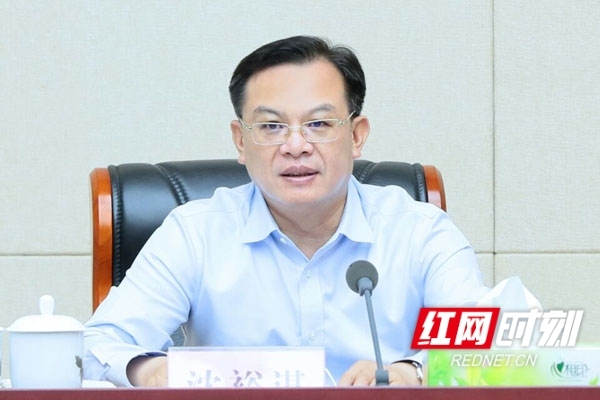 10月15日,湖南省商务厅党组书记,厅长沈裕谋接受了红网时刻记者的专访