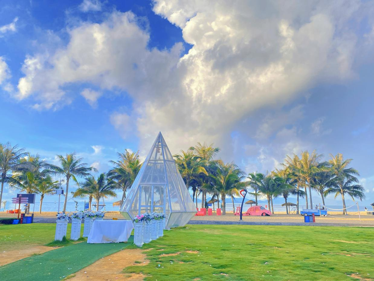 对话消费场景玫瑰海岸文化旅游度假区情定玫瑰海岸邂逅浪漫沙滩