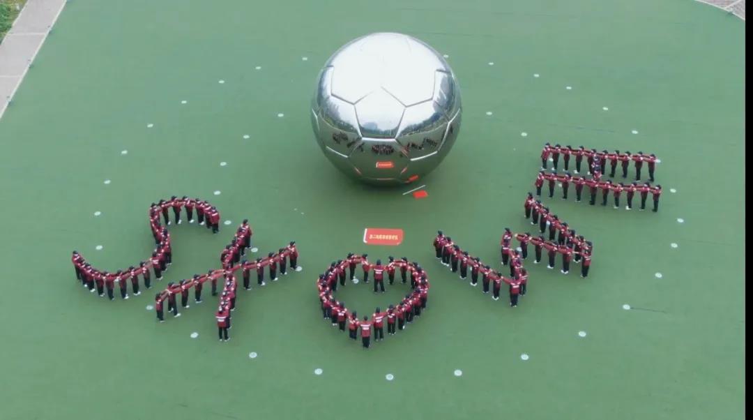 荣誉背后 | 刘维:一餐饭、一个班我们守望相助!