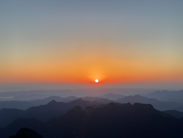 这种武当金顶祈福、休闲的方式 爱了！