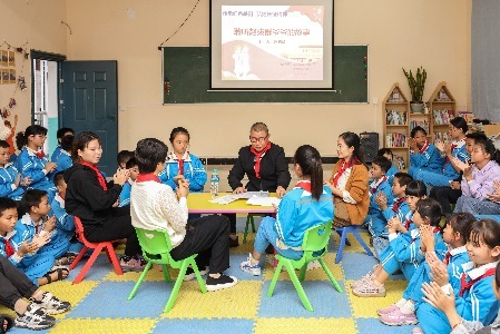 江西东乡：红色文化进校园 长征精神永传承