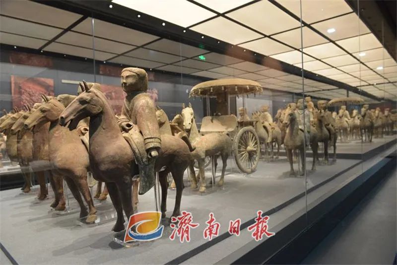 危山汉墓兵马俑