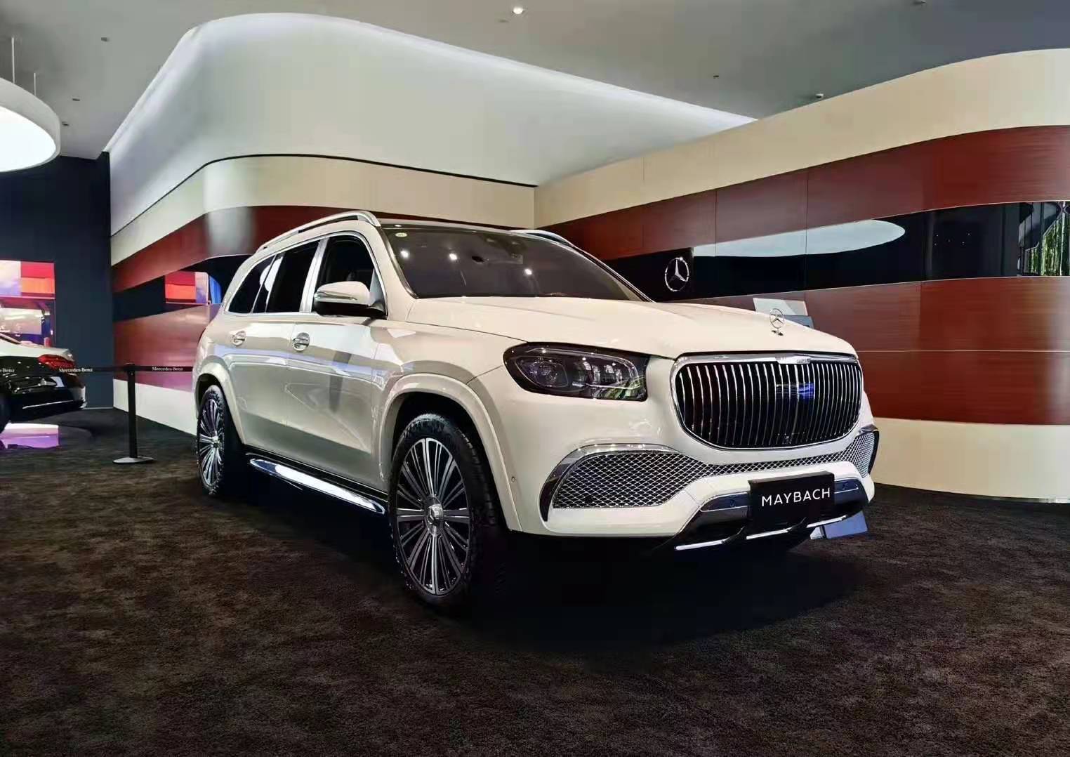 精致奢华22款迈巴赫gls600白色实拍