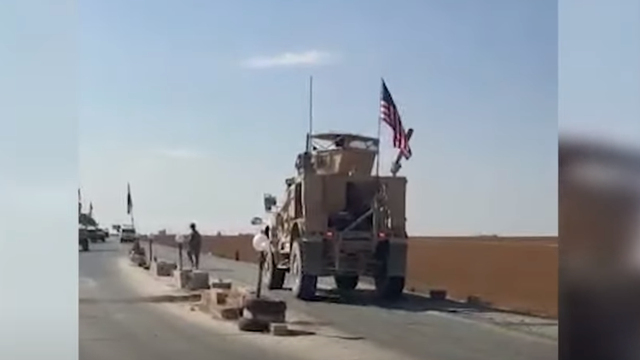 叙利亚军队在战略公路 拦截美军装甲车队
