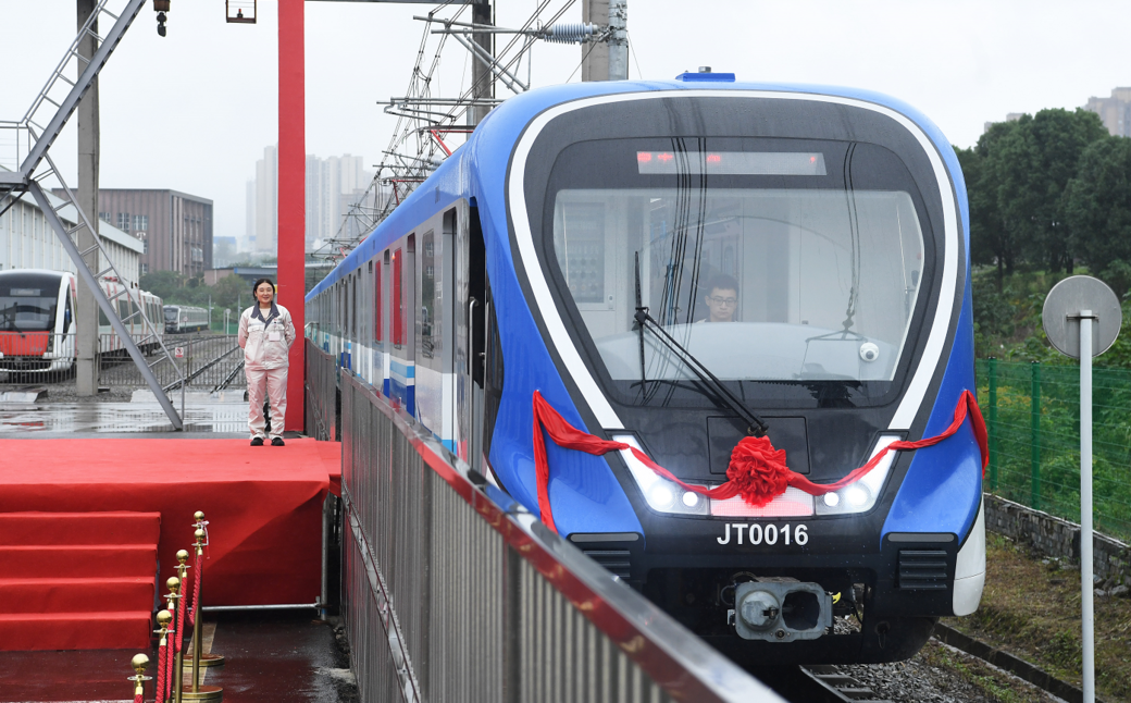 国内首创双流制轨道车辆将在“江津-跳蹬线”投用。