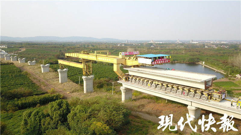 江苏南沿江城际铁路金坛段即将完成架梁__凤凰网