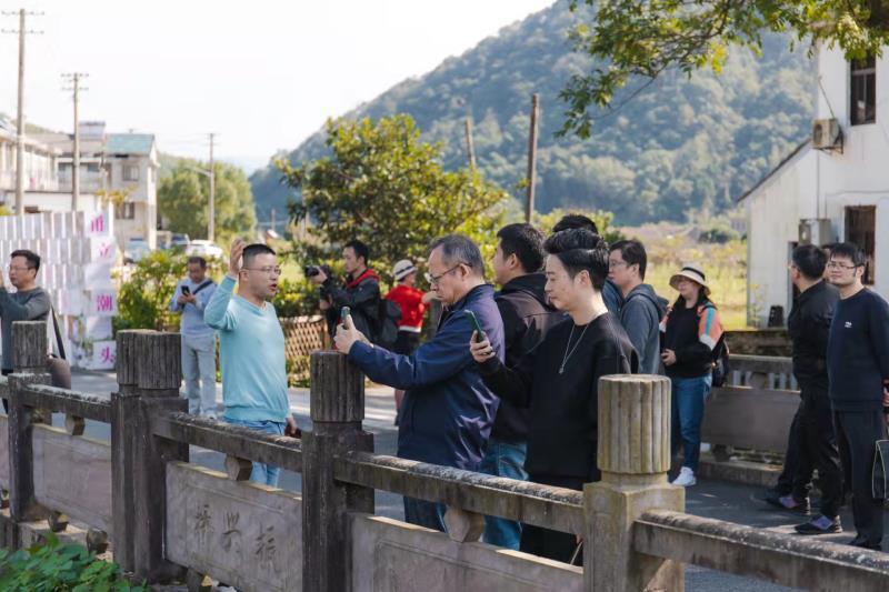 畅游“精特亮” 品读宋韵文化|国际传播大使及网络大V团打卡创智钱湖