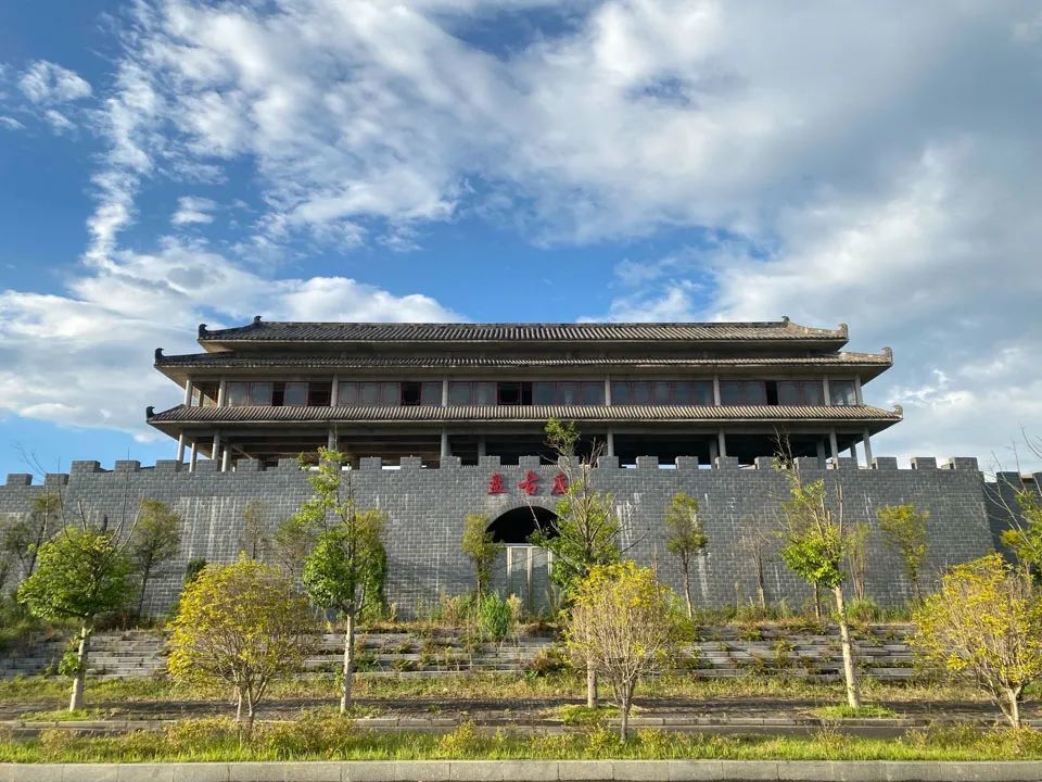 天下第一水司楼被通报后的一年 独山百亿债务何解?(图6) 天下第一水司楼被通报后的一年 独山百亿债务何解?(图6)