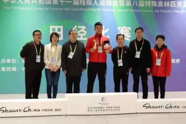 李昱霖问鼎冠军