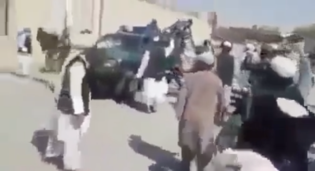 阿富汗第三大城市爆枪战 塔利班击毙所有ISIS人员