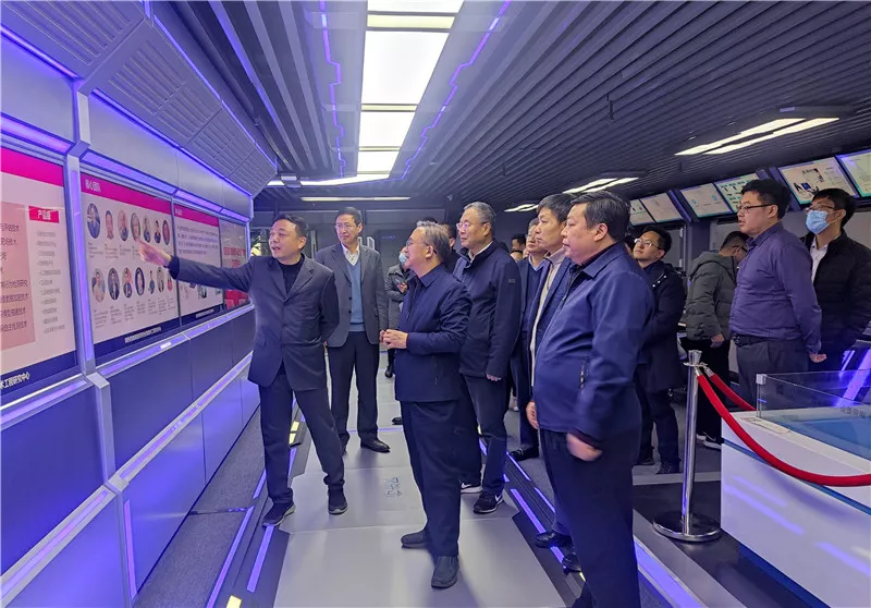 科技部火炬中心主任贾敬敦调研科技园入孵企业