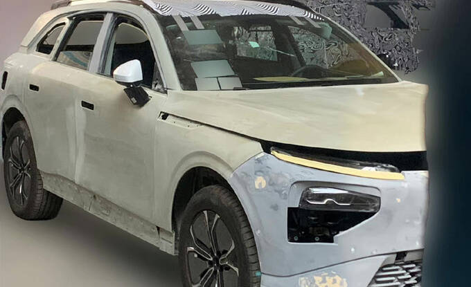 小鹏中大型SUV最新谍照配无框车门 预计30万起售-图2