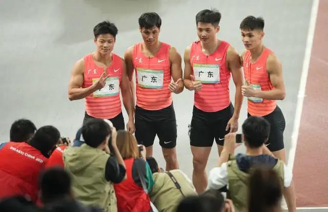 图片苏炳添领衔广东短跑队获得全运会男子4X100米金牌