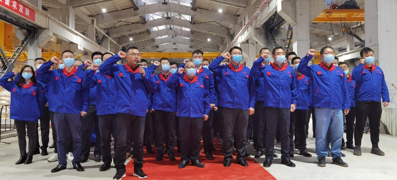 (图说:金秋投粮,金沙人誓言铮铮)