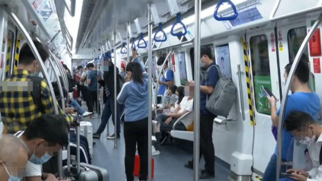 被要求向外国人让座的深圳乘客：保安及地铁方已当面道歉