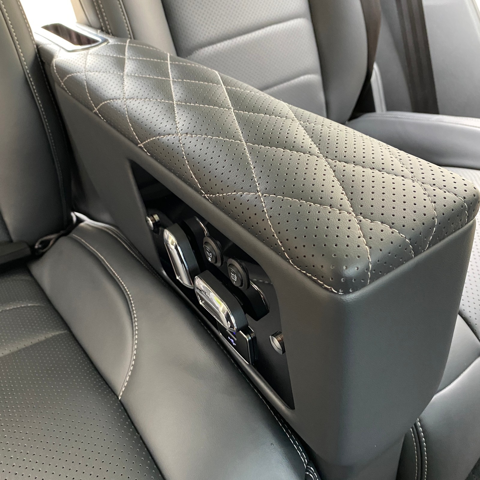 大众途观l改装航空座椅内饰 专车专用