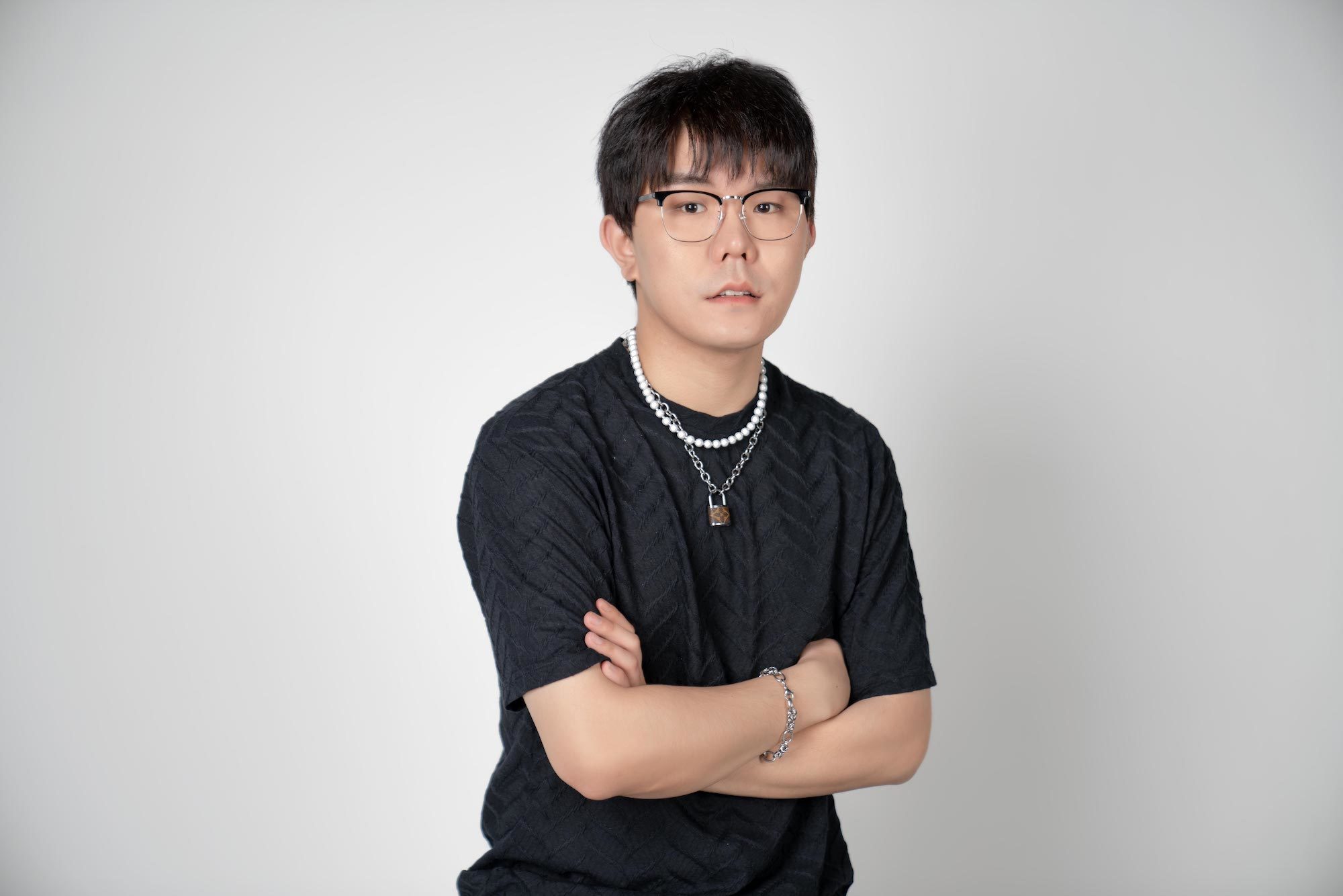 达布希勒图2021原创新单连发 全能新锐唱作人用音乐谱写少年成长之路