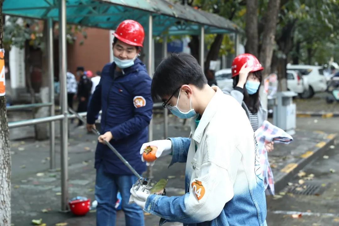 热火朝天的比赛现场(组图)