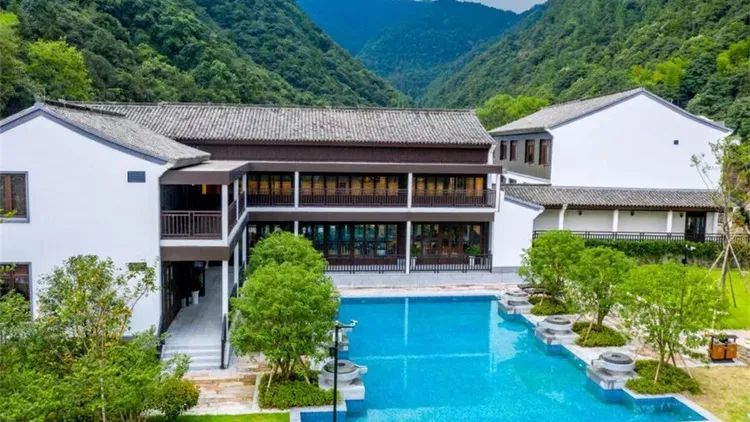 不用飞日本,国内19家温泉酒店,够你泡好几个冬天!_凤凰网