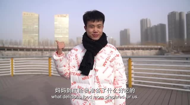 小哥掌握重庆国庆交通出行攻略