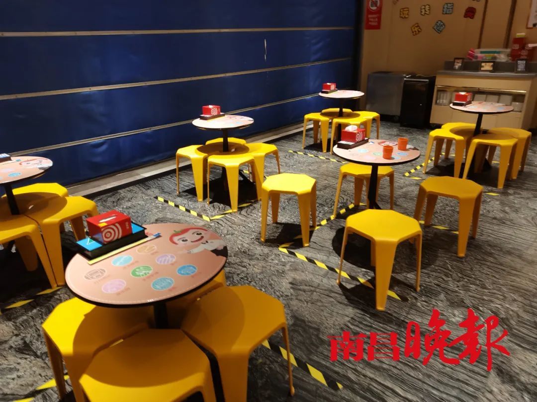 全国关店300家！南昌海底捞情况如何？探访发现…