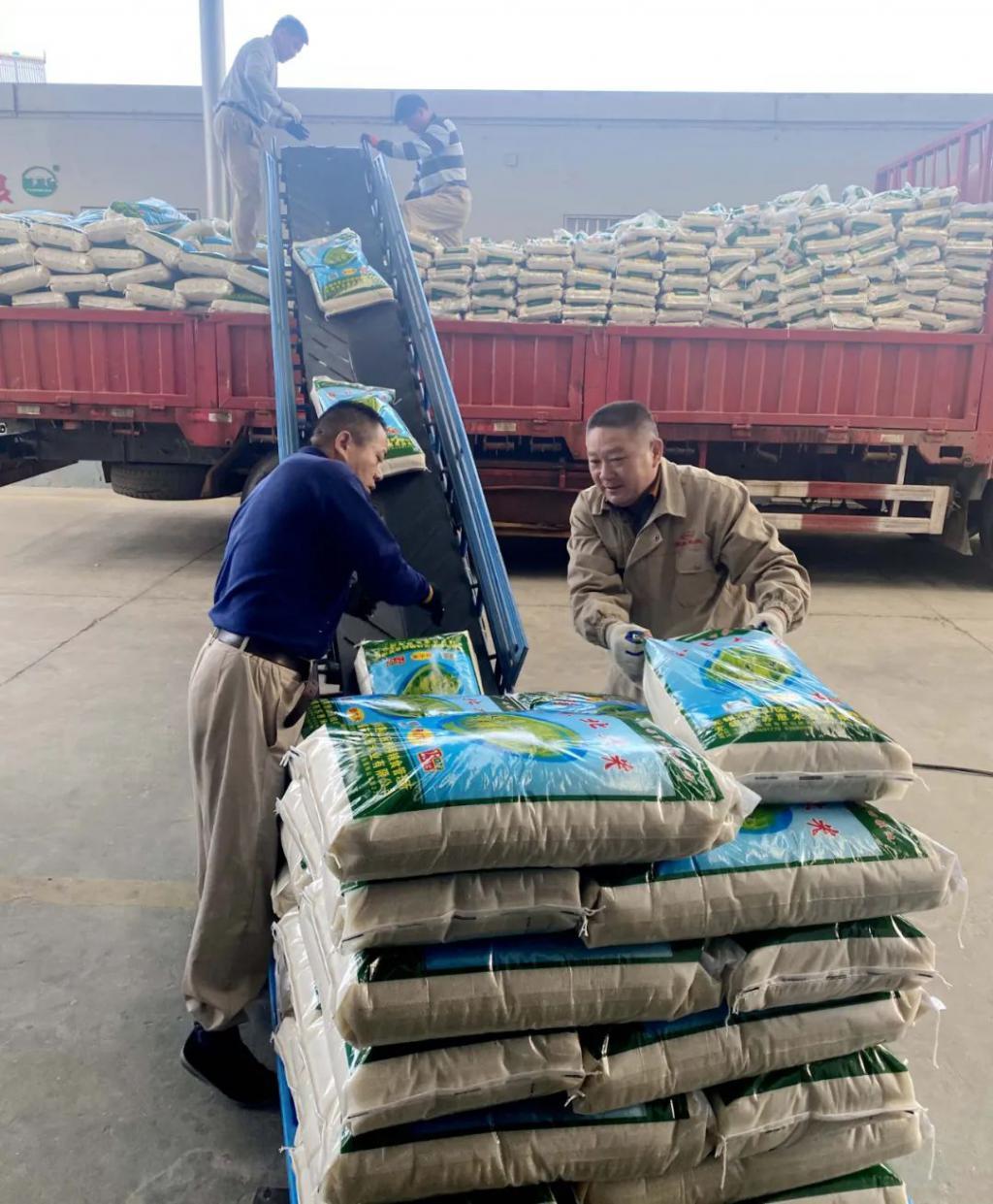 囤米风波又现无锡市粮食和物资储备局回应粮食储备充足