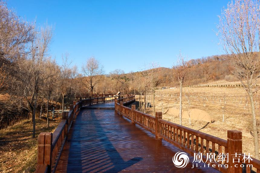 安北村辽河源头木栈道。