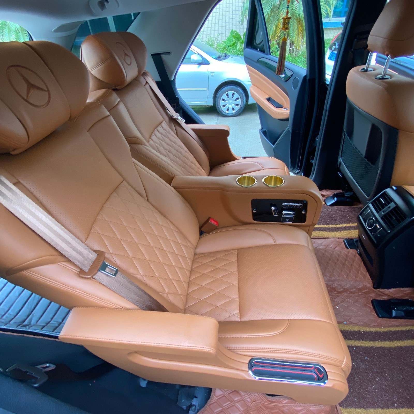 运城 降价 正文    suv热门改装车型   奔驰:gl系,gls系,gle系,g级,ml