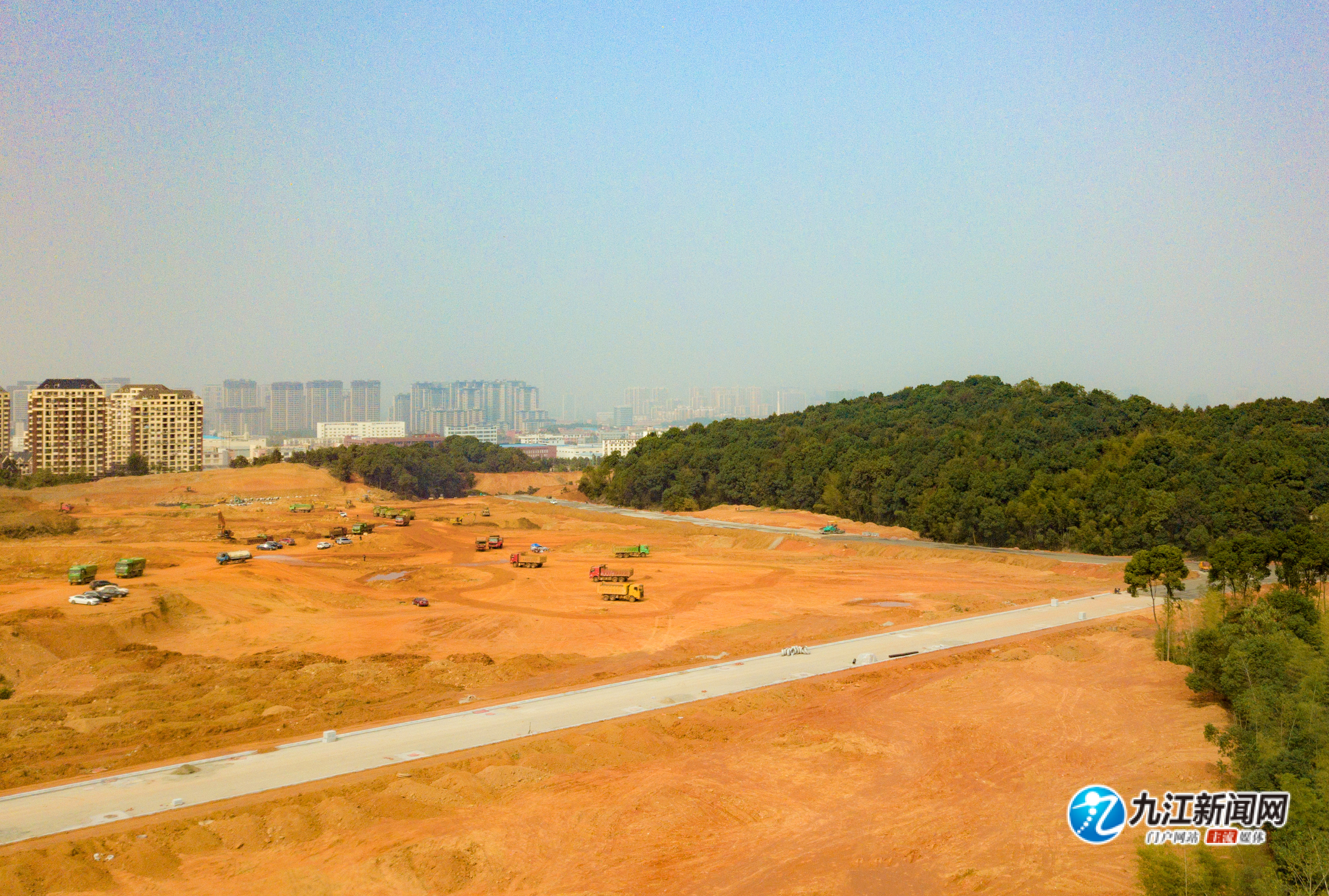 总长度约1520米九江汽车工业园路网建设即将竣工