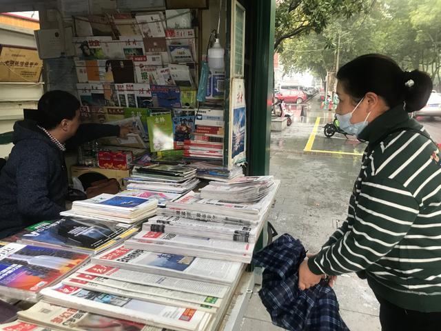 长沙"最有爱报刊亭"主人去世后 儿子已继续坚守8年