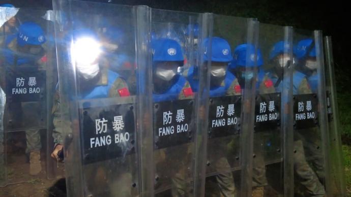 中国第25批赴刚果（金）维和工兵分队组织夜间应急演练