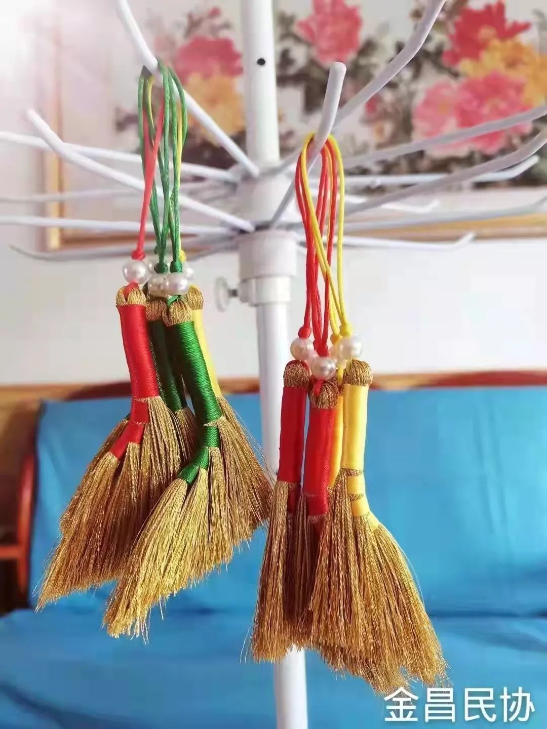 绳编作品 《扫除疫情》 郭芳