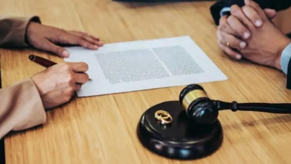 三部门：禁止法官检察官与律师不正当接触交往