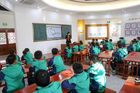 中医药文化走进南昌红谷滩区碟子湖学校