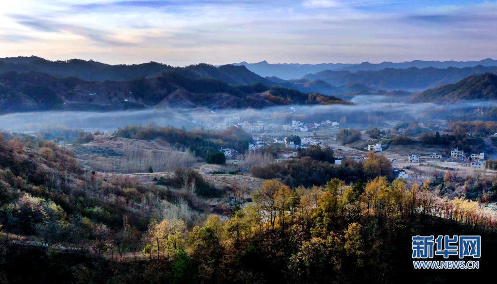 商南县风光(11月9日摄,无人机照片.新华社记者 陶明 摄