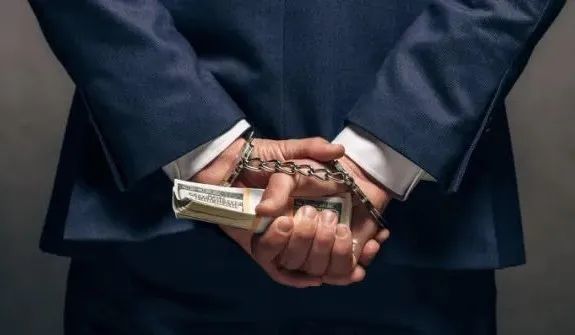 暴风集团行贿案一角：两行贿者实刑 两受贿者缓