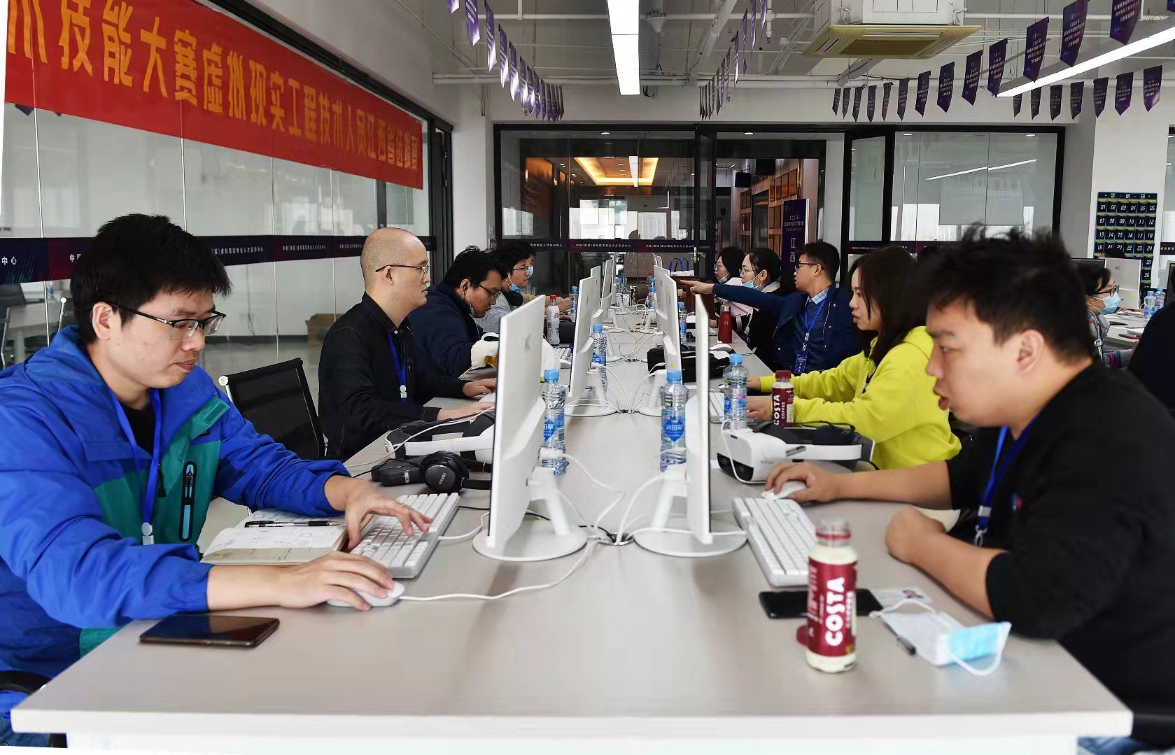 江西工贸职院在全国新职业技术技能大赛虚拟现实工程技术人员江西省选拔赛获佳绩