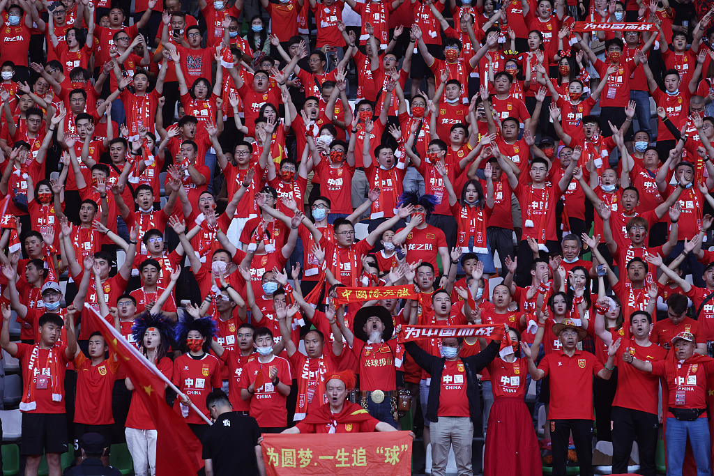 狂欢之后的中国足球：一切死亡，都有冗长的回声