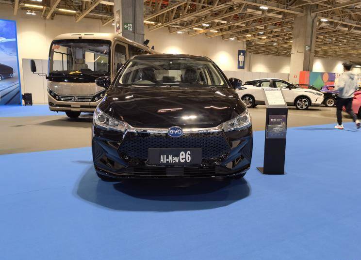 2021澳门车展:新一代比亚迪e6亮相